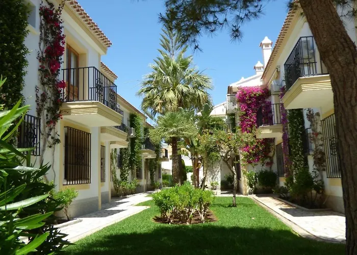 La Casita Blanca